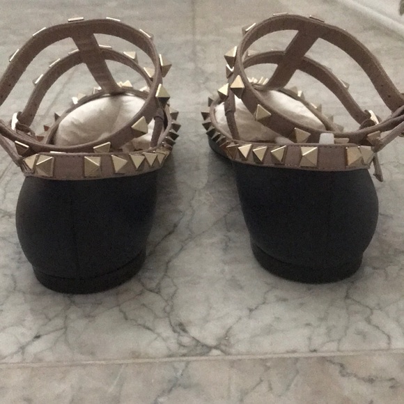 Valentino Rockstud Flats - Picture 3 of 6